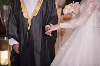 谈谈阿联酋本地人的婚嫁观：先订婚，才能约会 