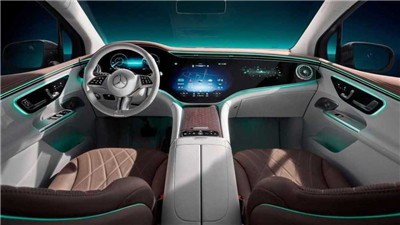 10月16日全球首发，奔驰EQE SUV发布内饰预告图图1
