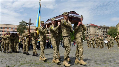 俄乌冲突半年，乌军公布军力损失情况，称俄军死亡人数是乌军5倍图1