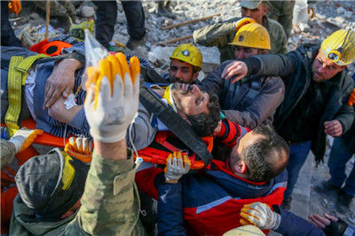 土耳其地震第7天，中国救援队仍在坚持，西方多国已提前撤离图2