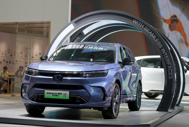 绿色出行·擎动未来 第23届新疆国际汽车工业博览会今日盛大开幕