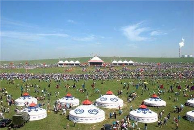 内蒙古自治区第33届旅游那达慕开幕