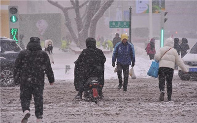 东北迎首场强降雪，多地中小学6日停课或居家上网课